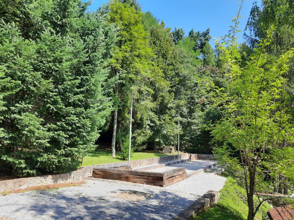 Pocitniska Hisa Parkfield Dragovan Metlika Dış mekan fotoğraf